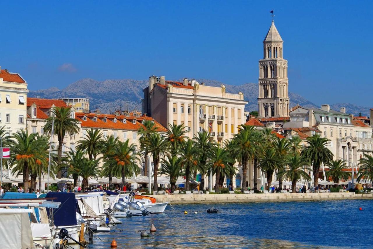 B&A - Center Of Split Exterior foto